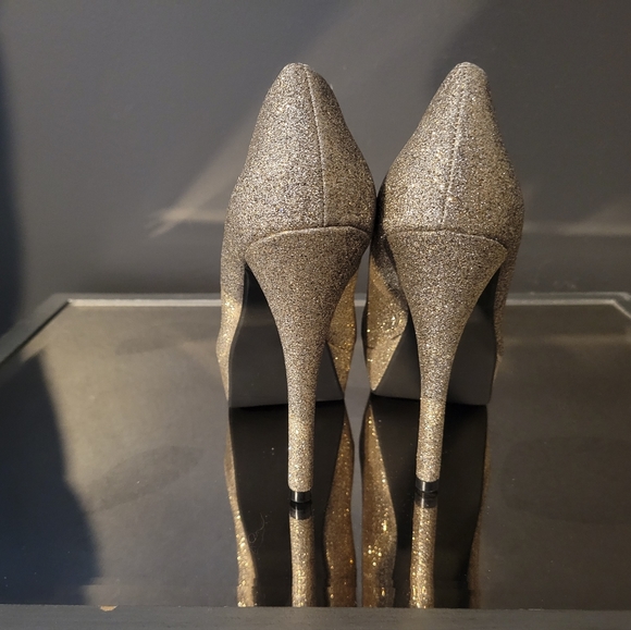 G21 Gold Glitter Pumps 8.5 - Picture 4 of 4
